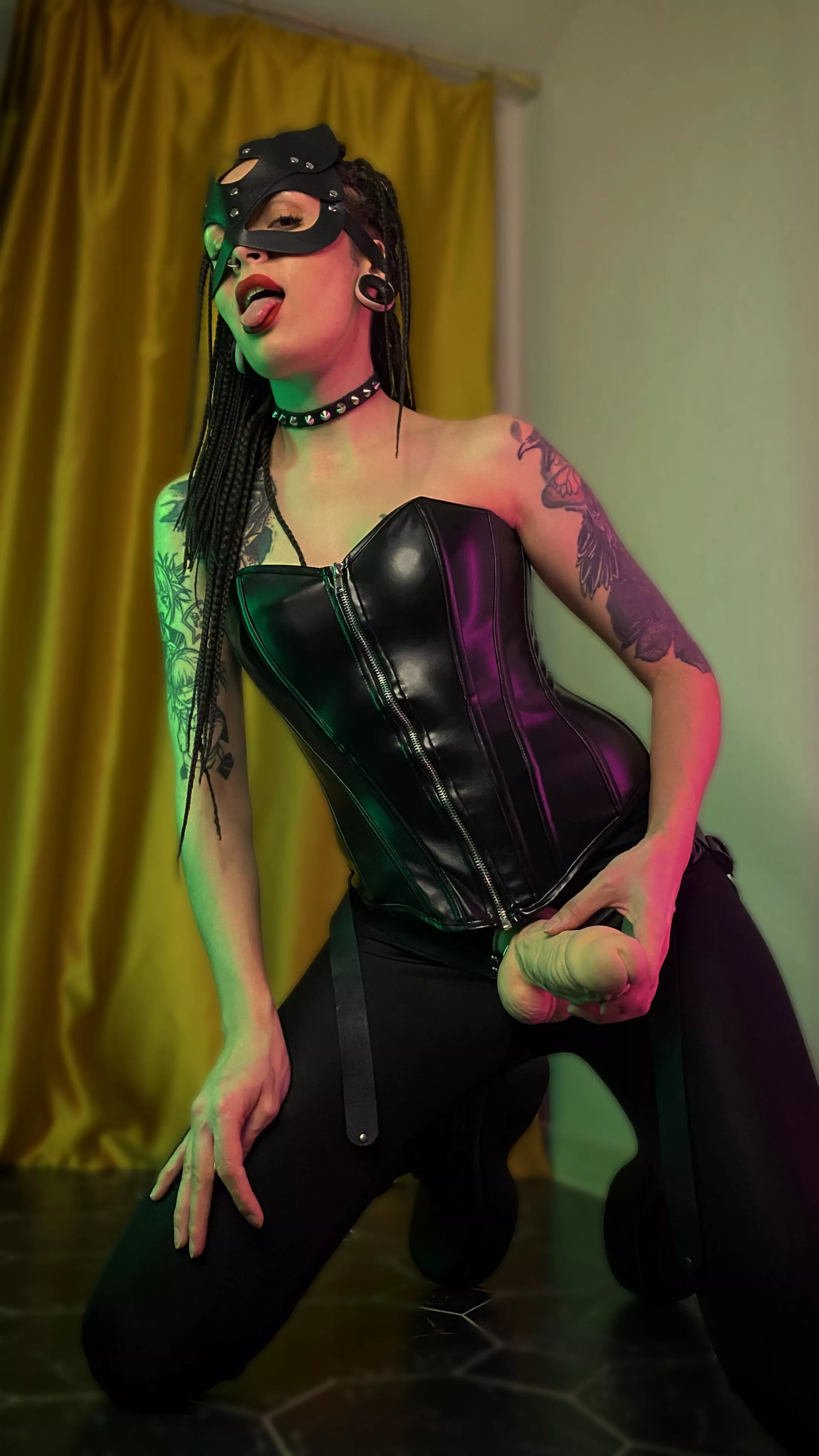 Would you let this Catwoman into your Batcave?