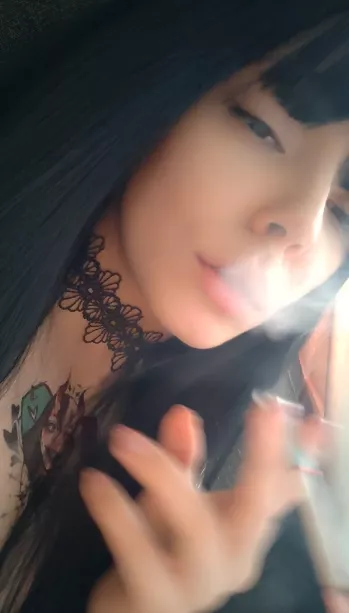 Would you marry a goth girl? >w<