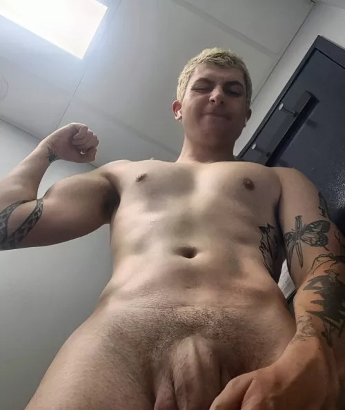 Your gym shower pov 🚿 