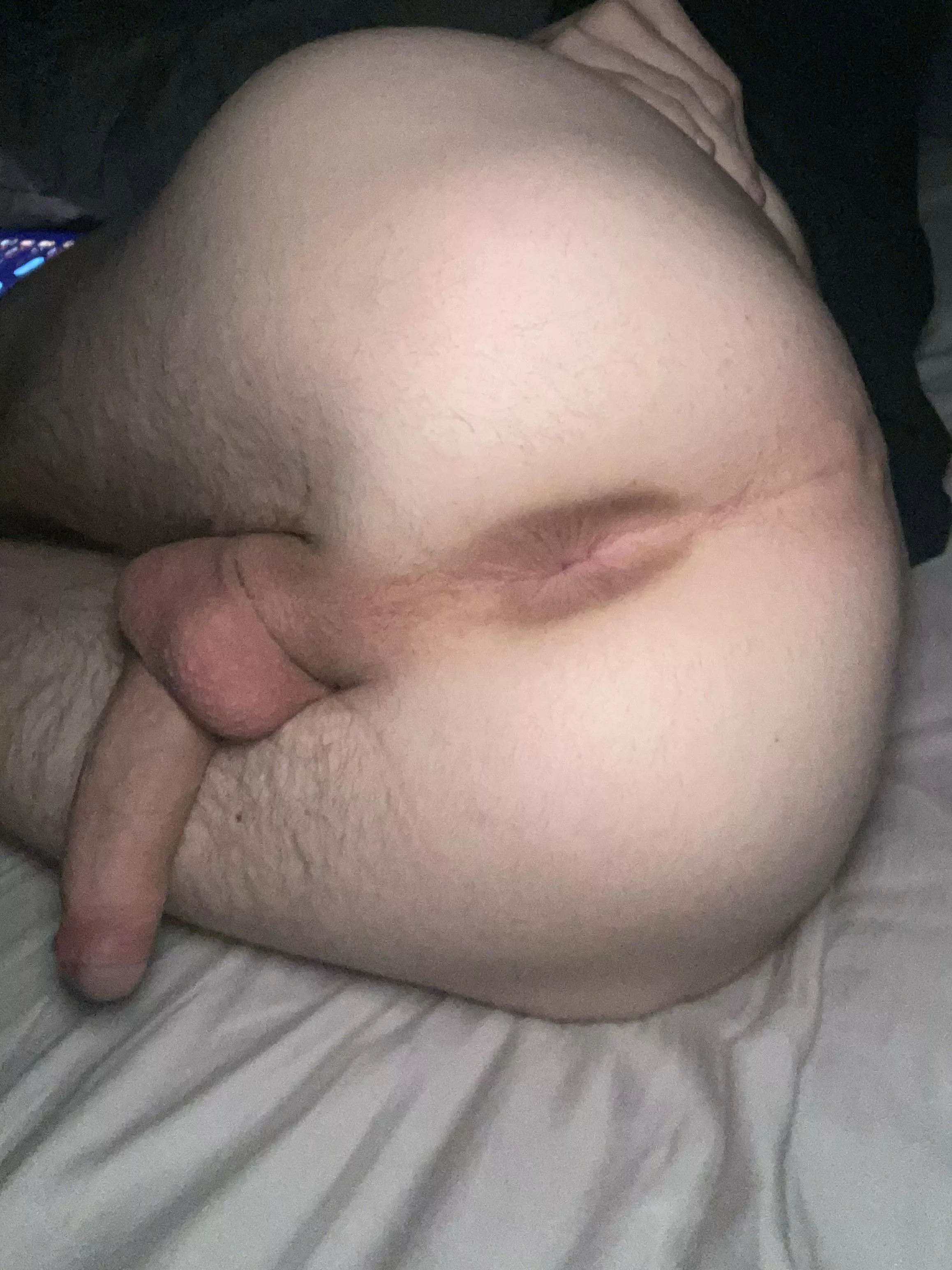 20 submissive kinky. I’m looking for fit verbal Doms to use me on Snapchat Video call!! (18-30 only!) add me n1sydney