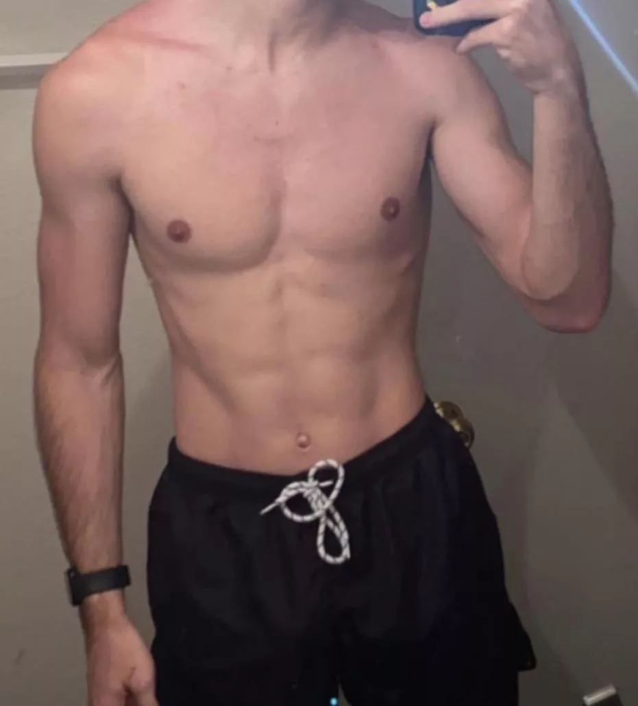 22 army dude lf masc muscle bros.  Send a pic @jj185720