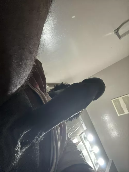 26 m bbc looking for someone to shake some ass for me or ride a dildo for me snap is jaredmobley