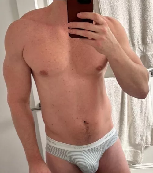 35. Fit+, Face+, Live+, US+. Dm for snap. (20-40)