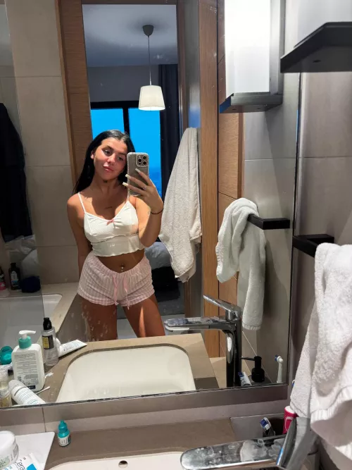 Am I looking sexy in this croptop?