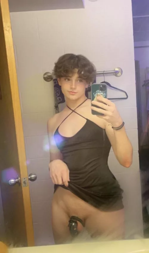 Caged since New year’s!! How do I look?