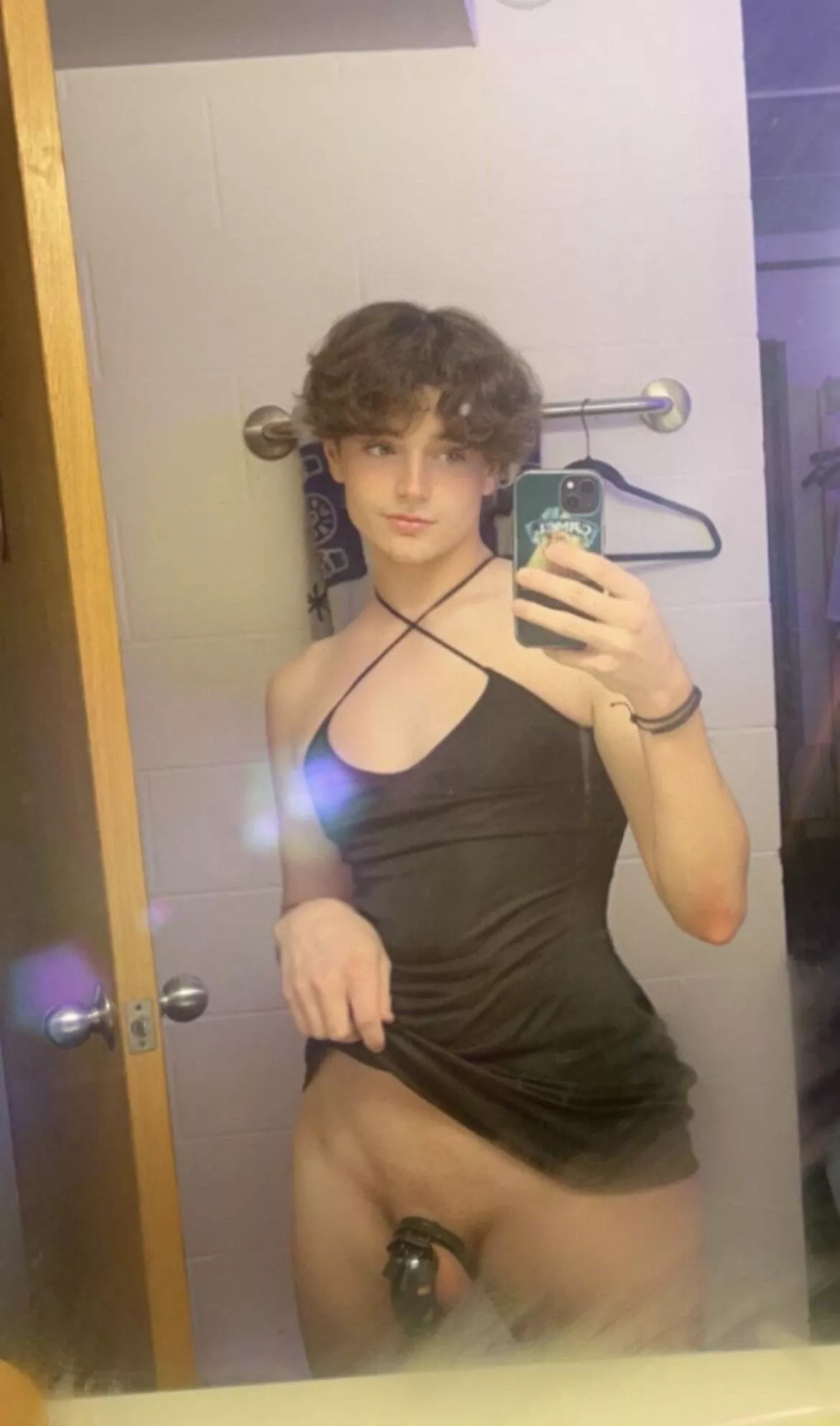 Caged since New year’s!! How do I look?