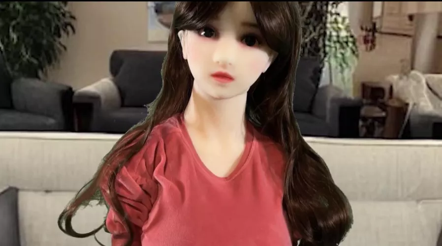 Can someone please tell me what doll is this 