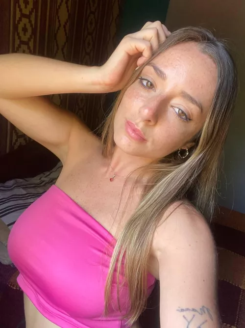 Do I look good in this?