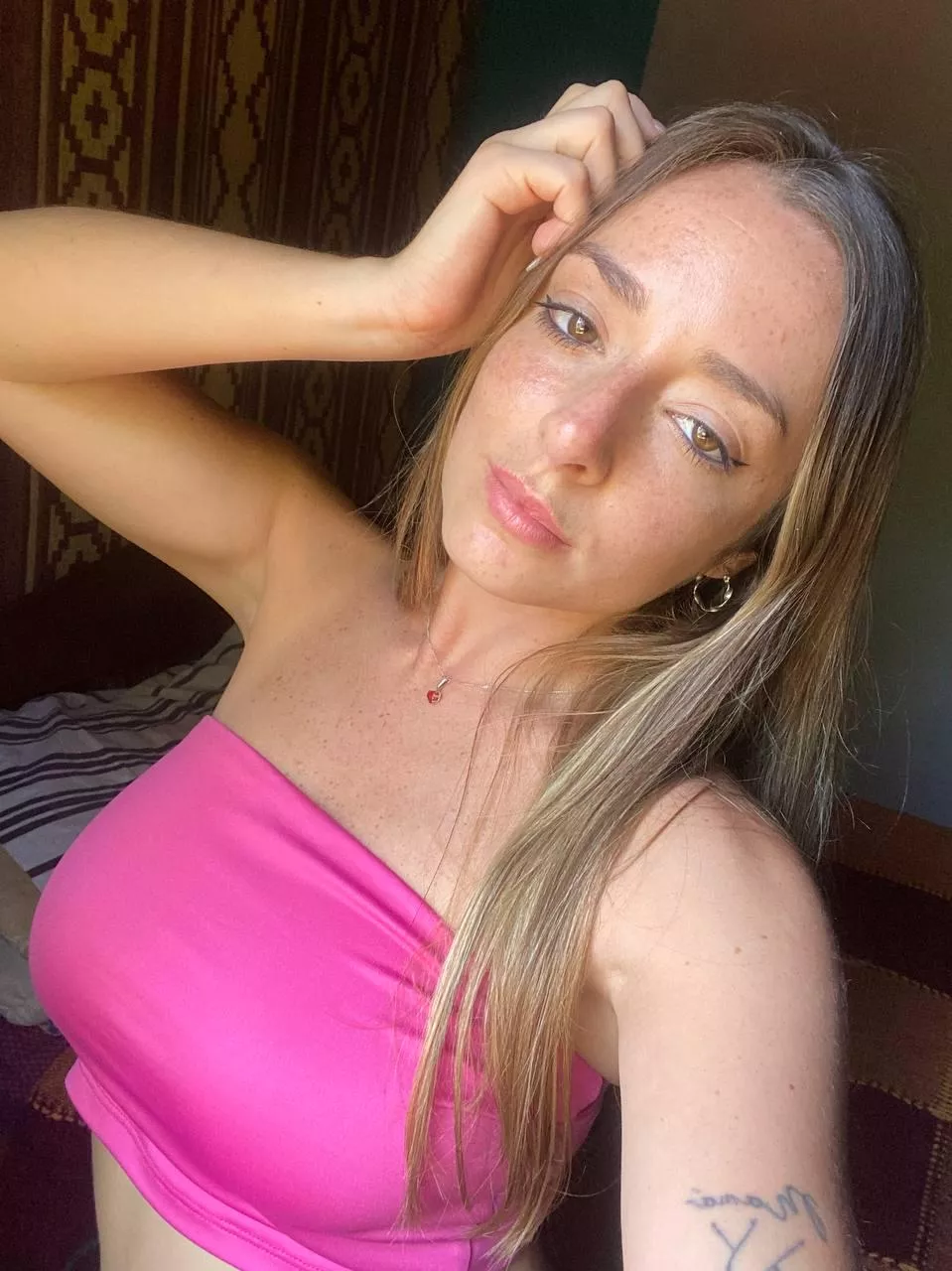 Do I look good in this?