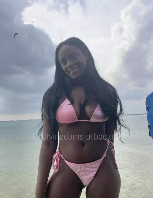 Do you like beach girls