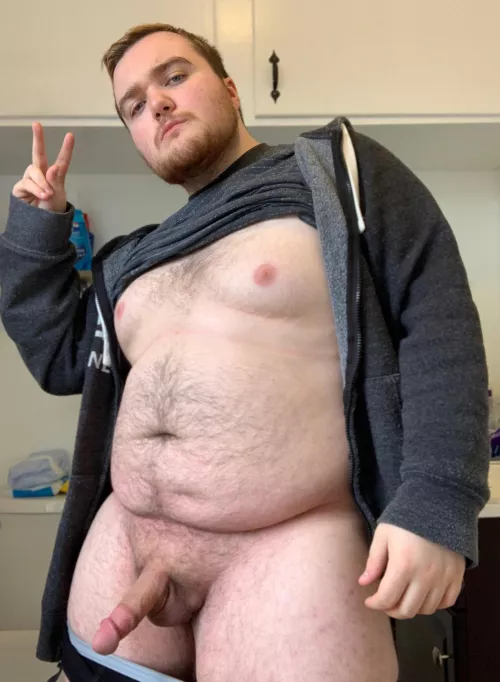 feelin beefy and hot