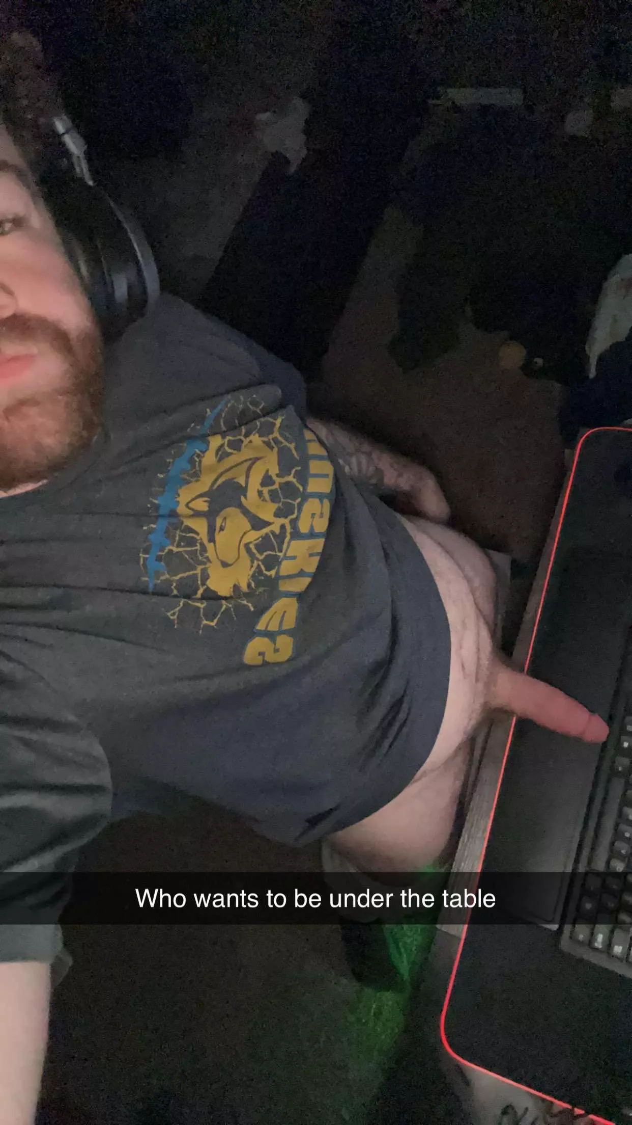 Feeling extra horny and hot today 😈