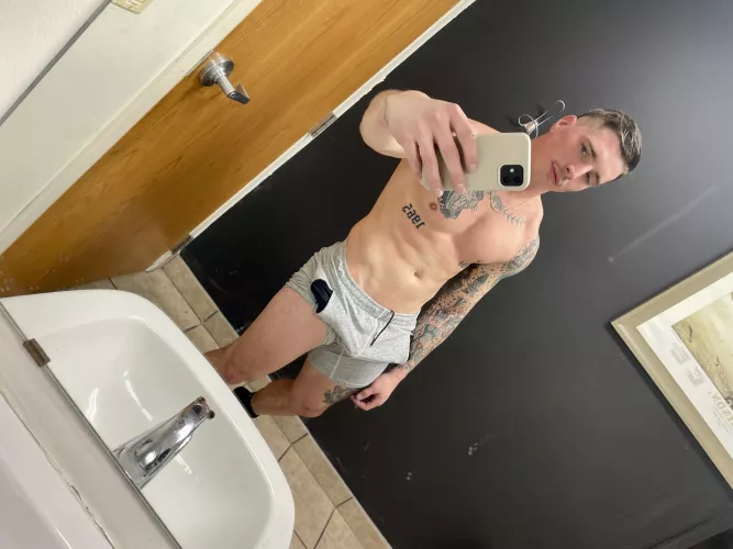 Give me your attention 😌