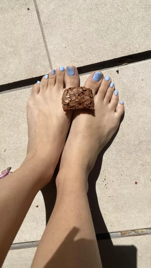 Good morning, do you want to have brownies for breakfast?😘💋