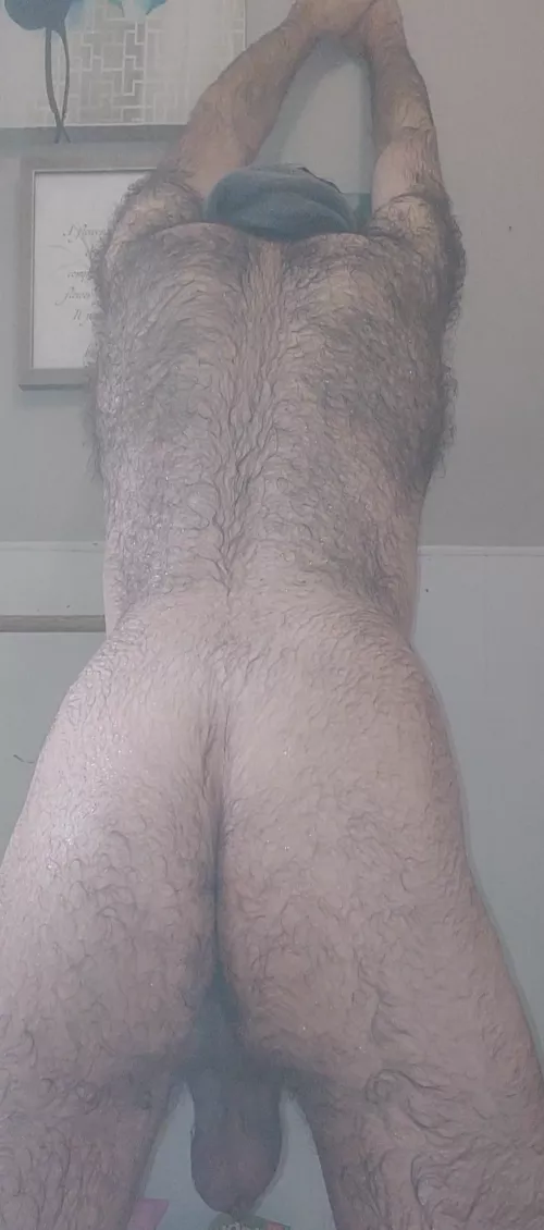 Had a nice stretch after a hot shower 😘.