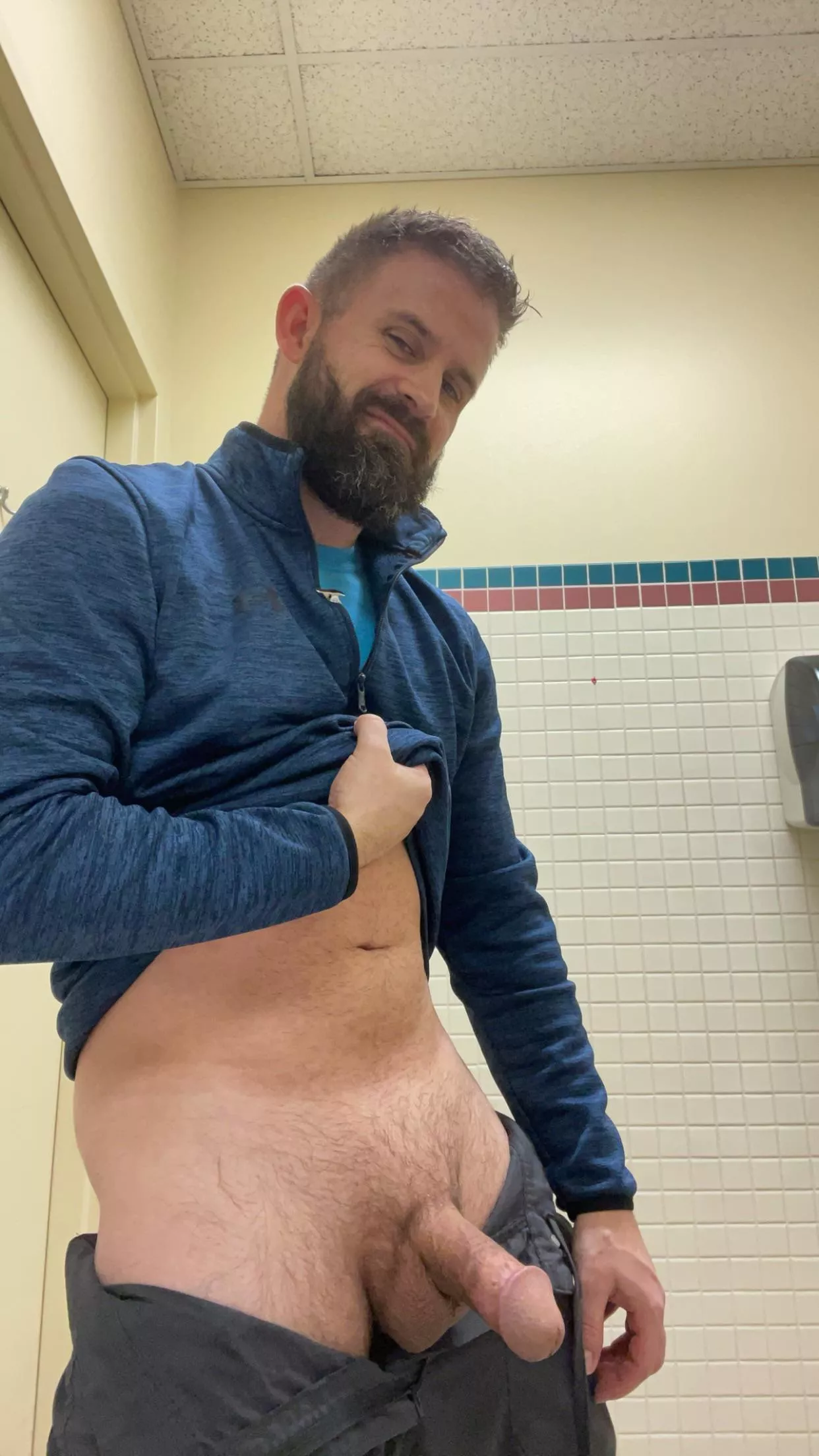 Hard work but hardly working 😂😂 [38]