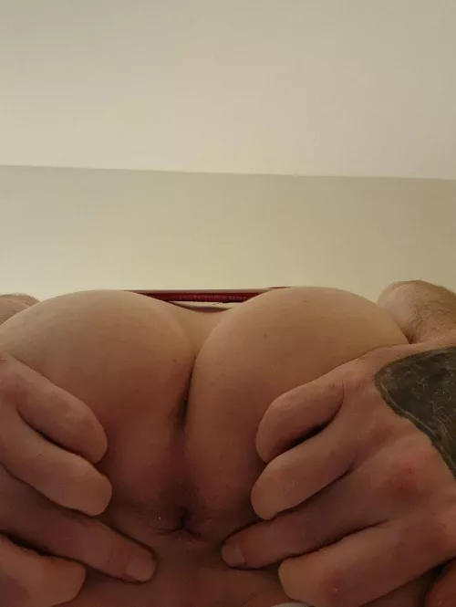 Have a seat for me?😏