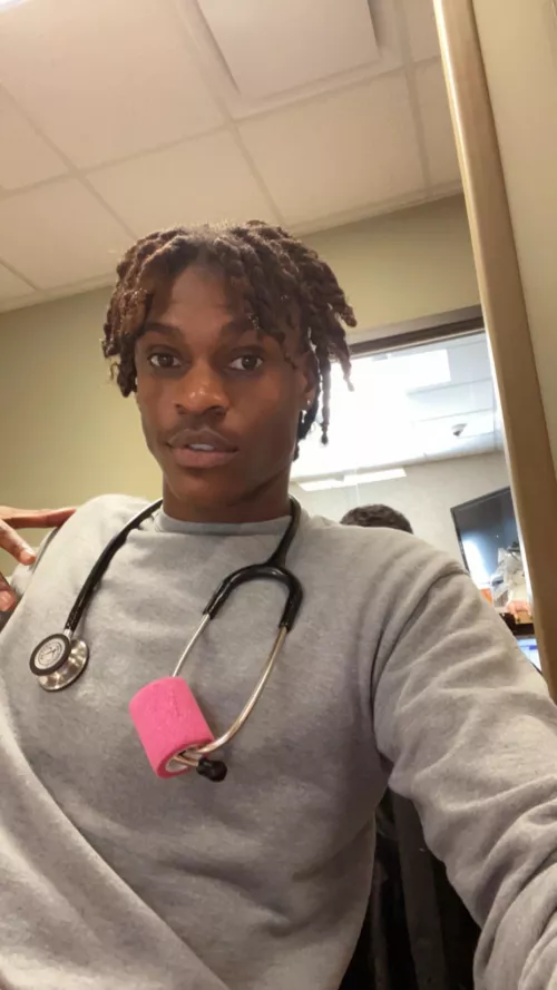 Hi my name is Jordan 😁, I’m gonna be your Nurse today 😁