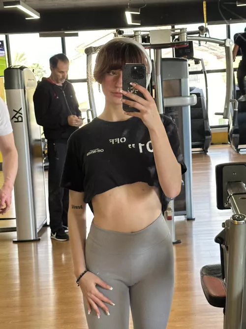 i like being teased before i work out (F)