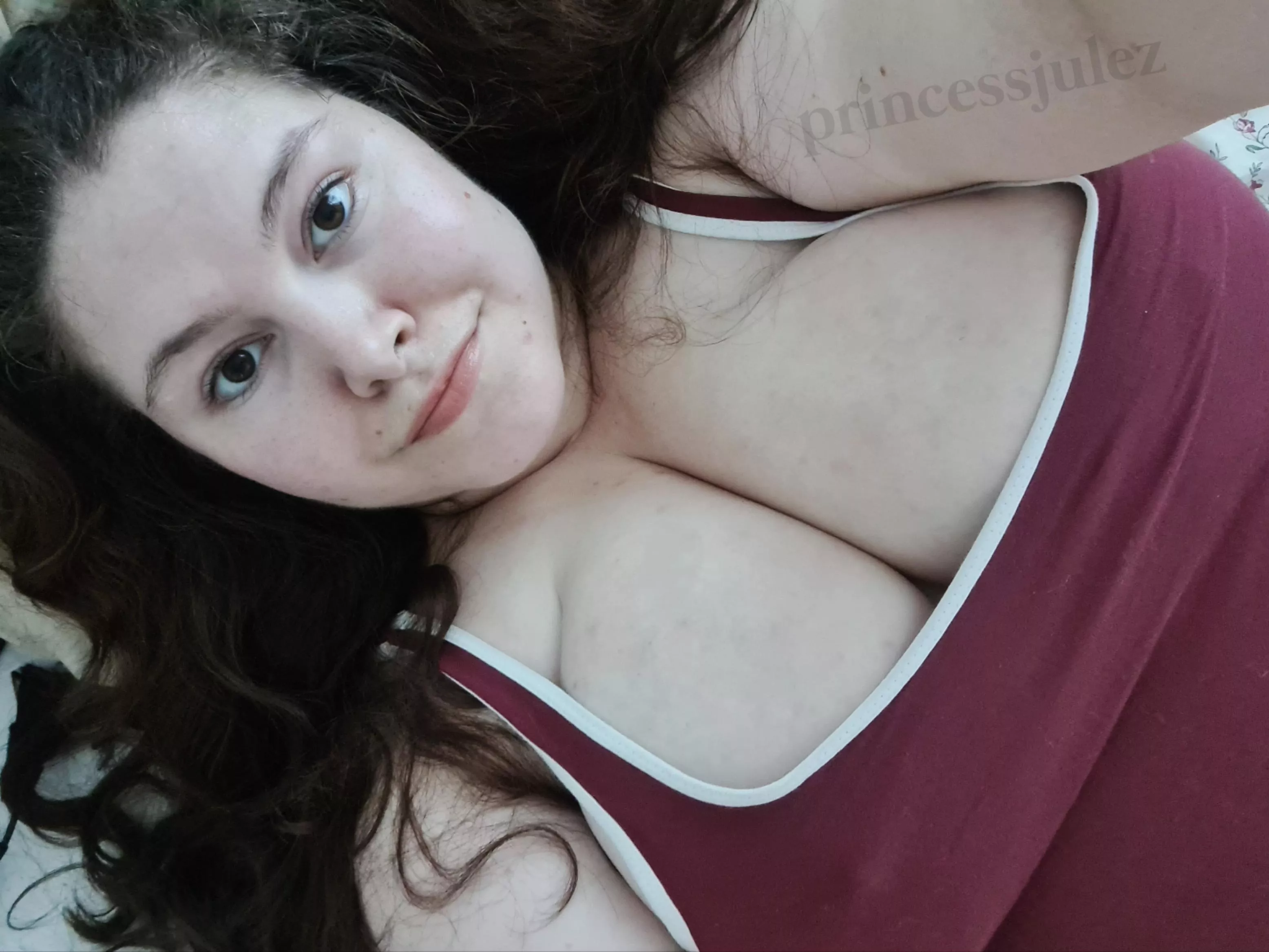 I think i'm pretty cute:)