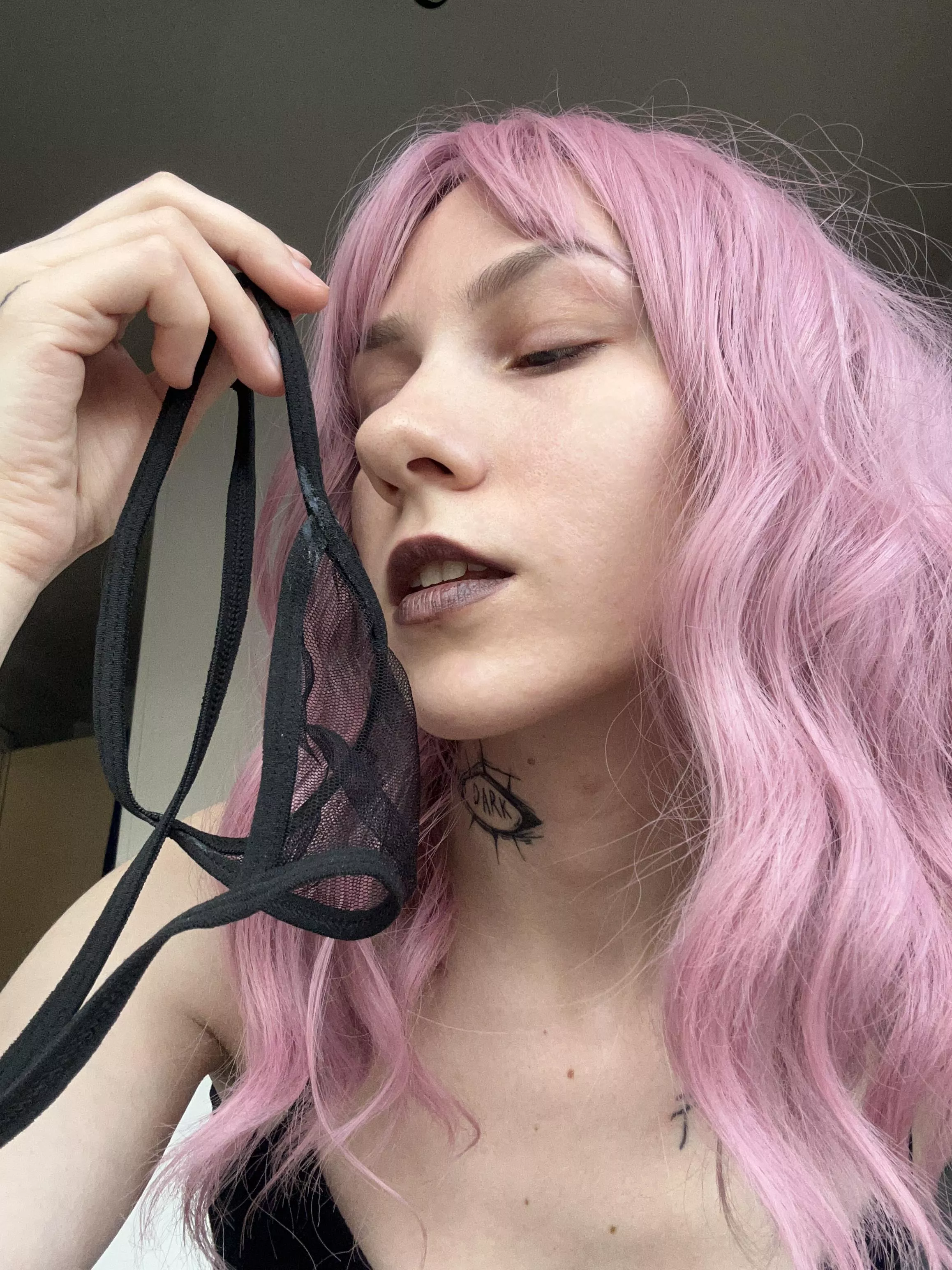 I'd love to see someone lick my dirty panties