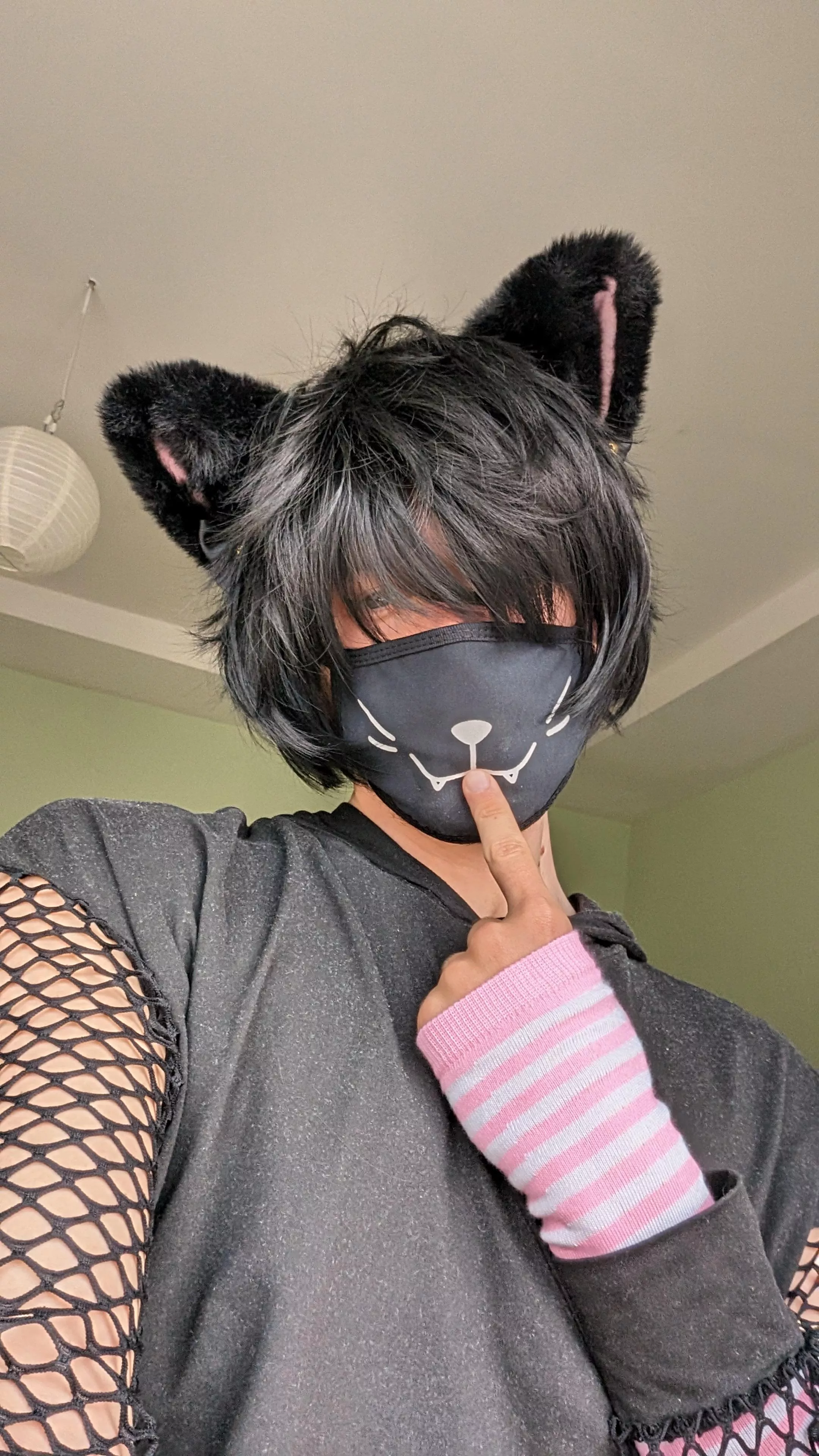 I'm in a catboy mood today OwO