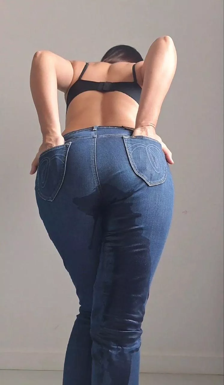 Jeans wetting 