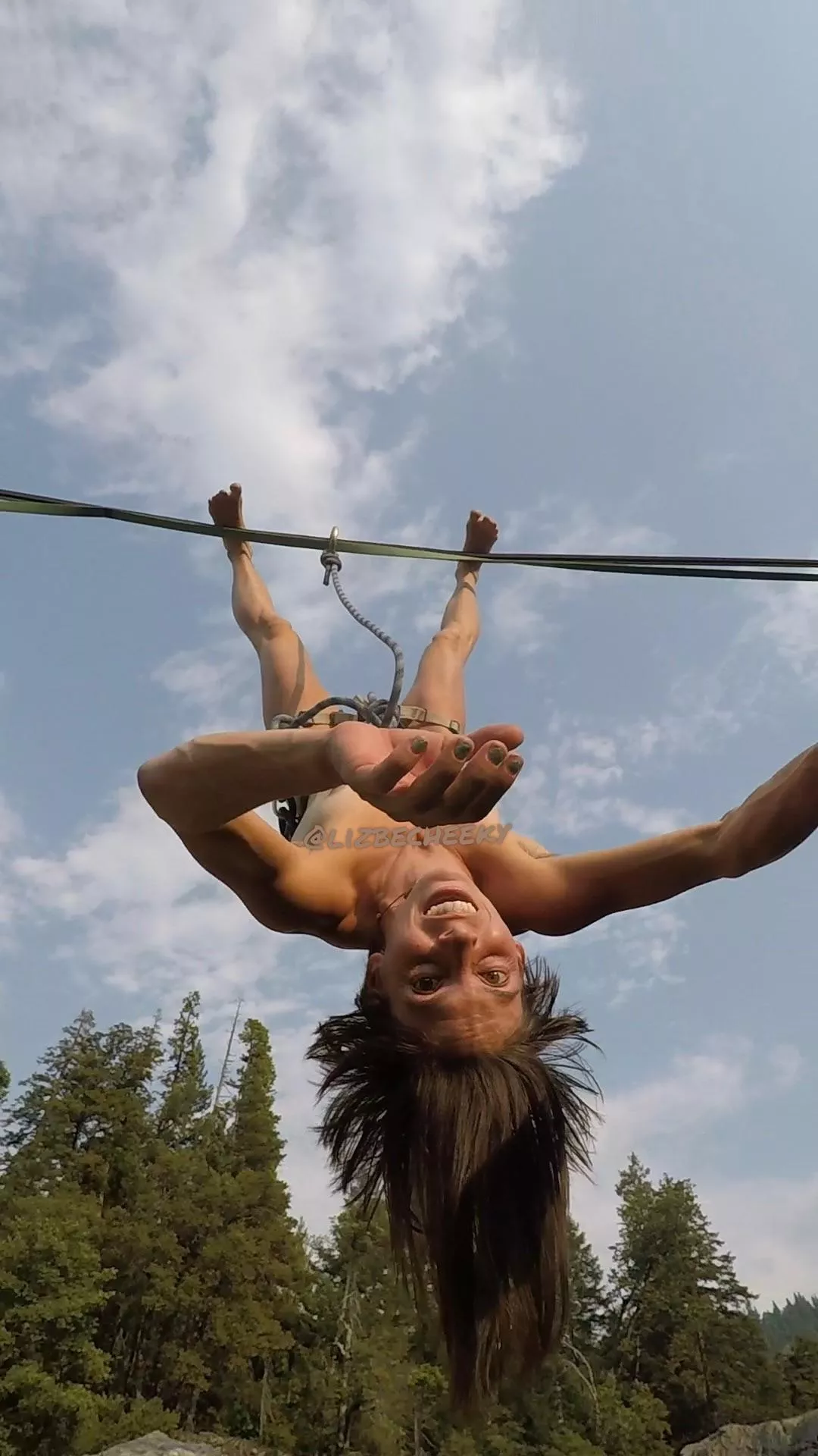 Just hanging around 🙃🥰