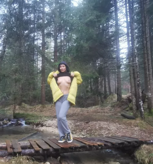 Just walking my dog in the forest near my new home and already flashing my titts to neighbours, I bet they will love me :) 
