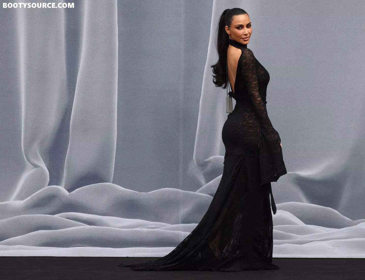 Kim Kardashian at Balenciaga Fashion Show!