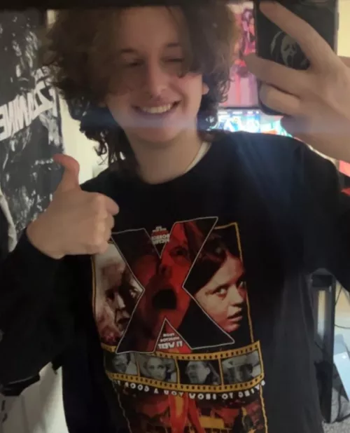 my friend gifted me this X shirt!!