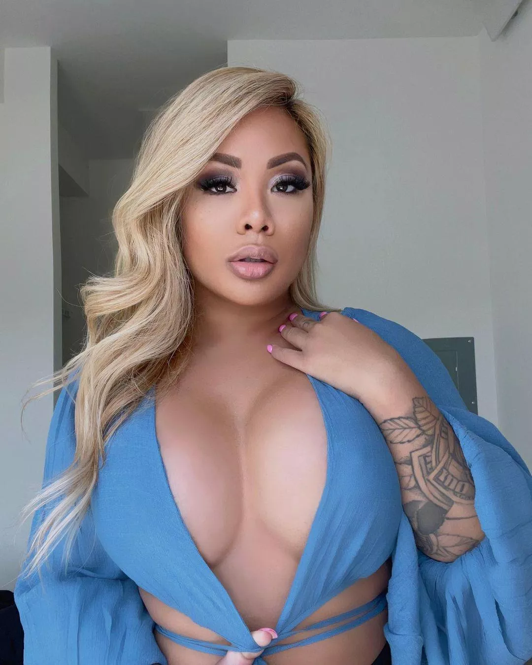 Really love this crop top, do you?