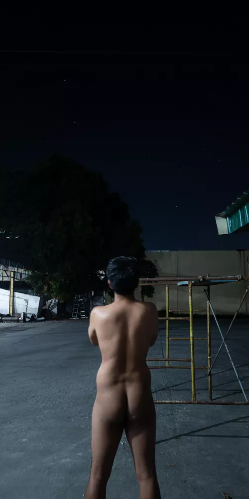 Stargazing in the site. Haven't done this in a while!