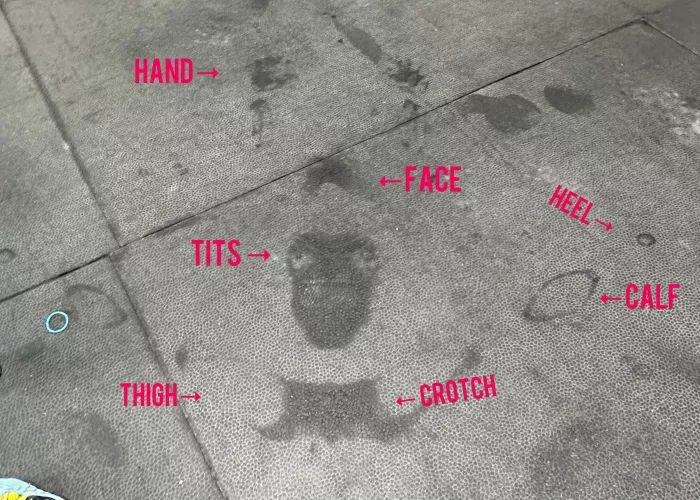 Sweat angel from straddle stretch 🤍