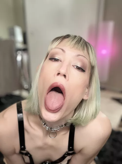 this mouth was meant to be used 💋