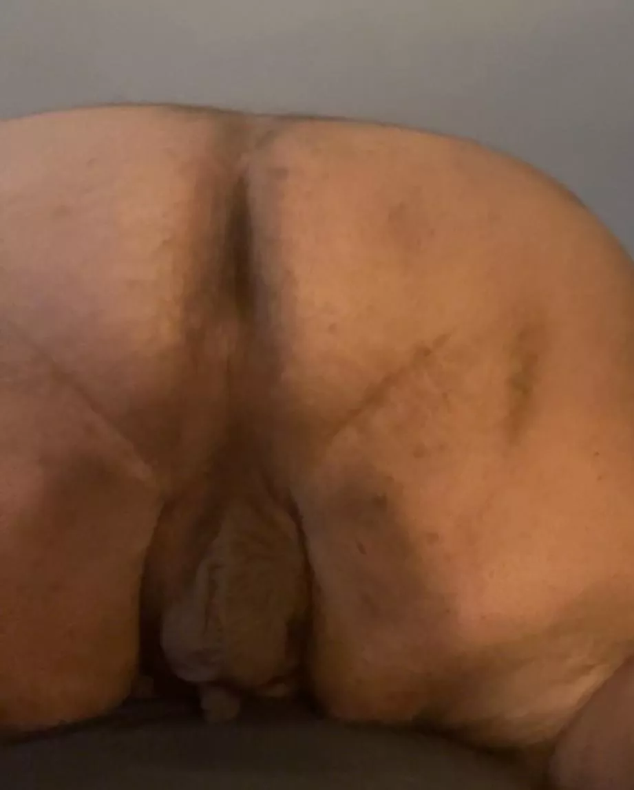 Tight virgin looking for a hairy daddy. Breed me