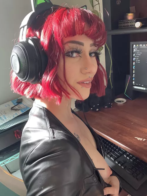 Want a little peek 👀 [f]