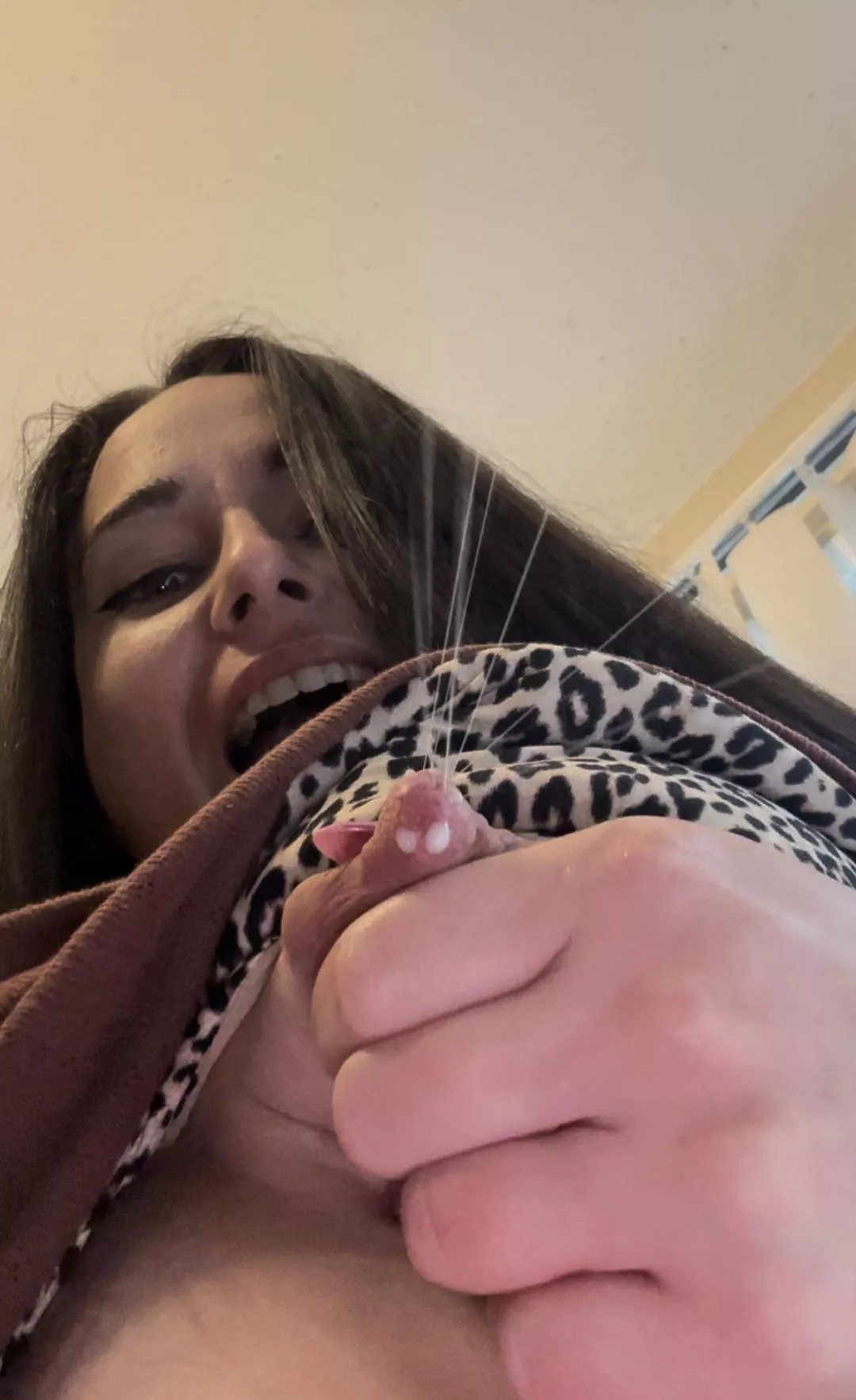 What would you do to a fun milky mommy like me?