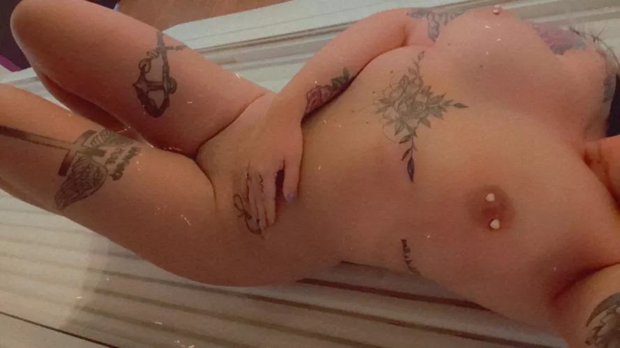 What’s your favorite tattoo placement ? 😈