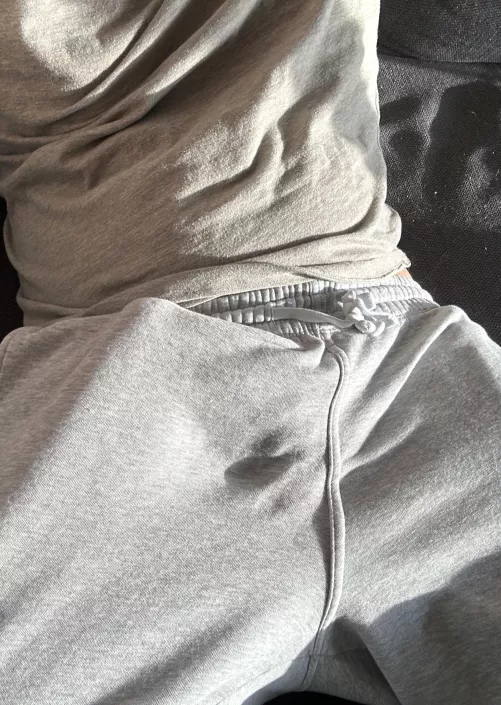 Who loves to deep-throat cock