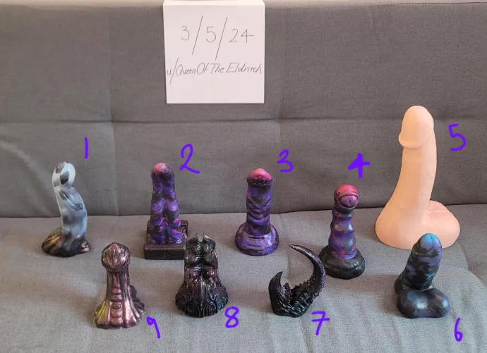 [WTS] 9 Oil Slick, Galaxy, Tentacle Toys for Sale