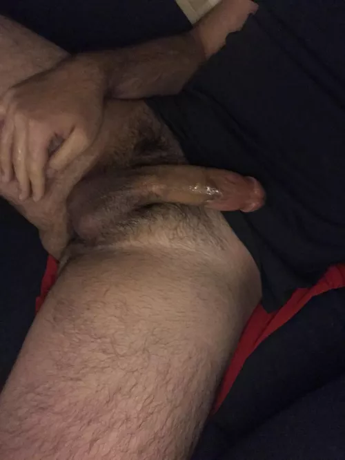 27 straight. Twinks who outsize me make me feel curious and kinky. Big balls+ @axel.curious