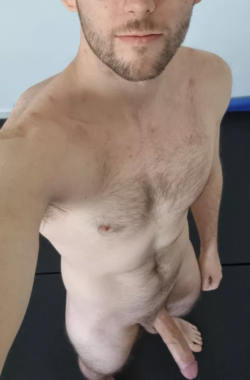 Any ladies like a hung dad? (34)