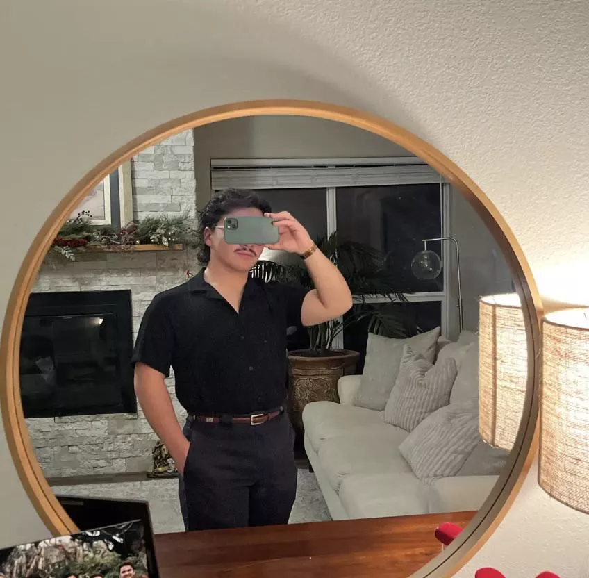 Any love for short Latinos? - 5’1/154.94 cm Any love for short Latinos? - 5’1/154.94 cm