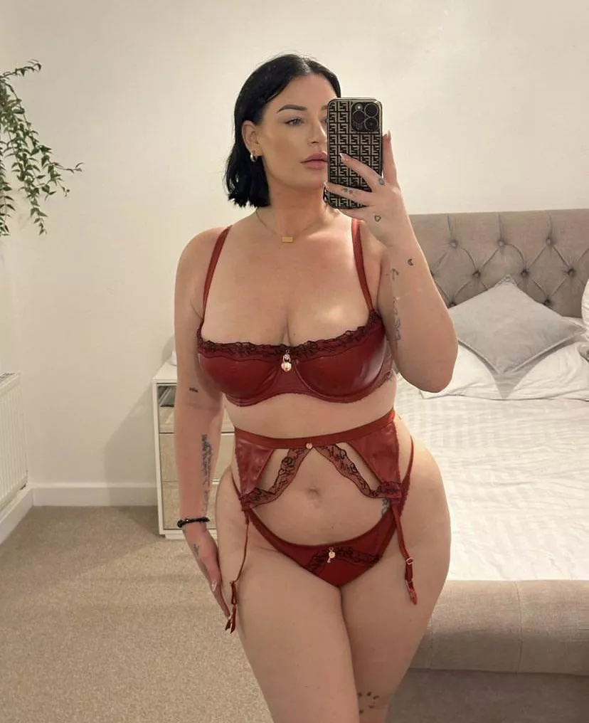 Can I be your mommy 💕💕