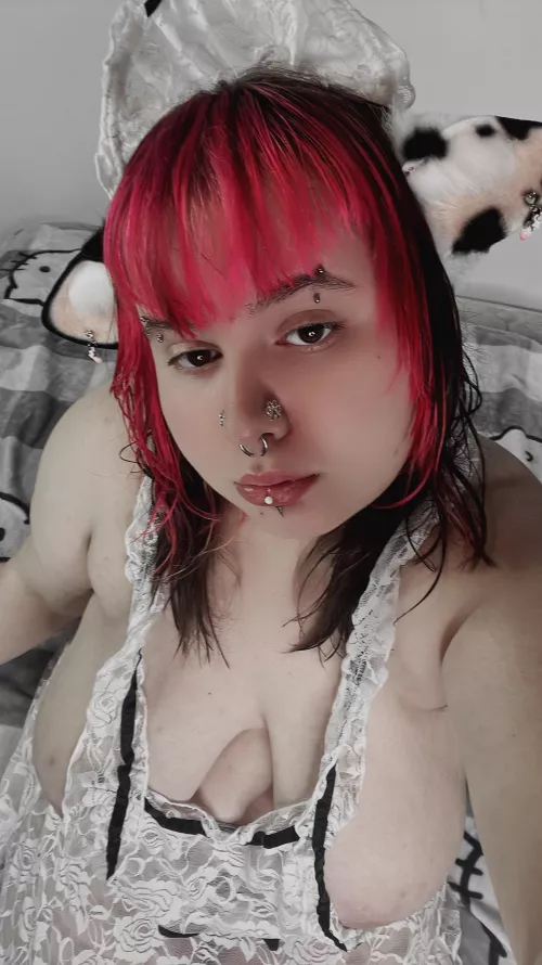 Cow maid at your service ~