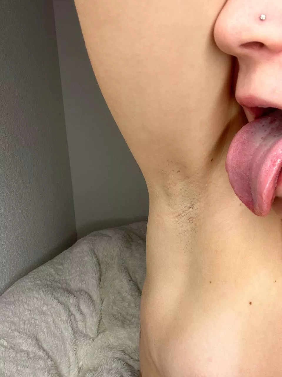 Did my 18yo armpits make you hard?