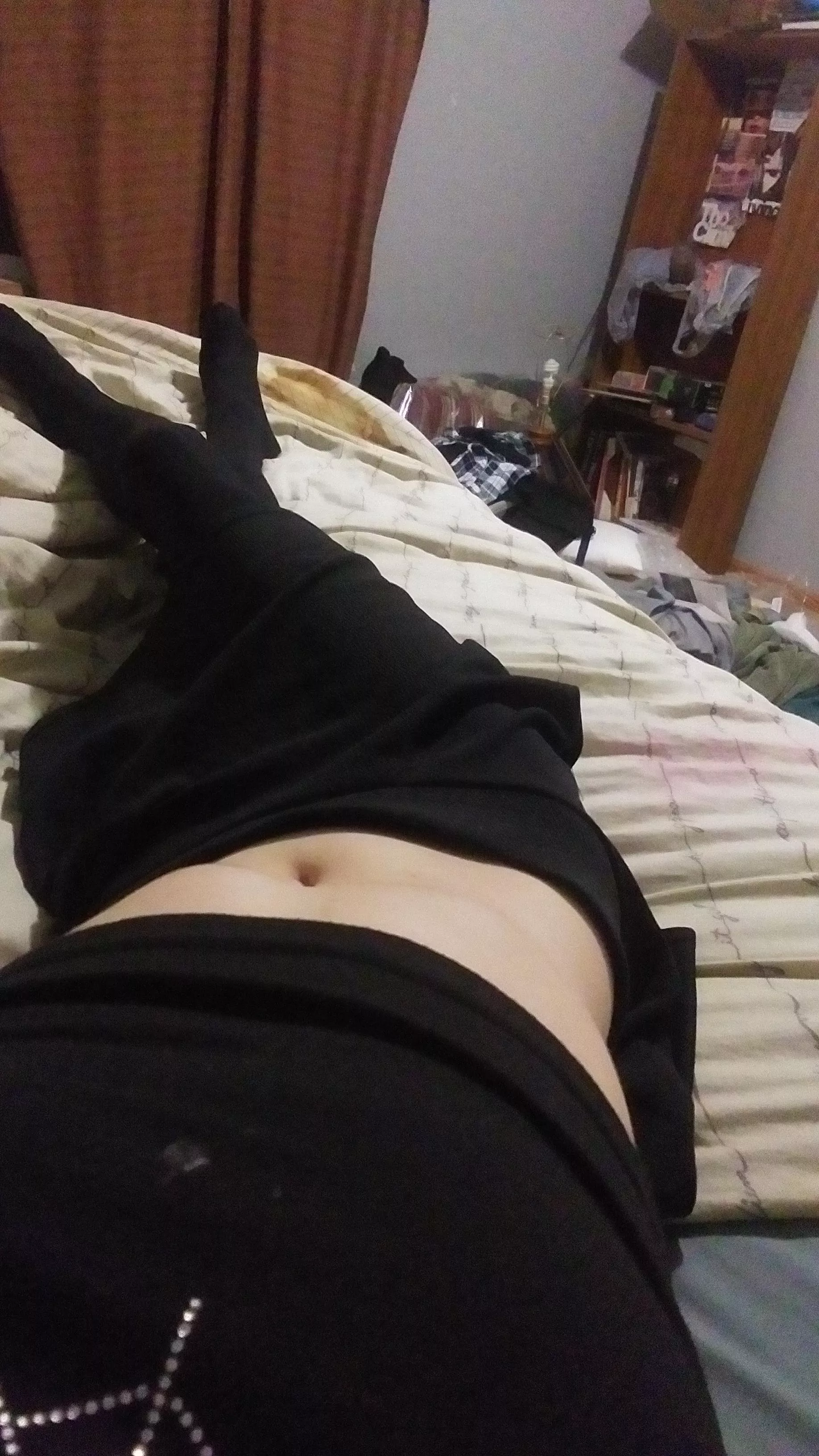 Do we like goth tummy?