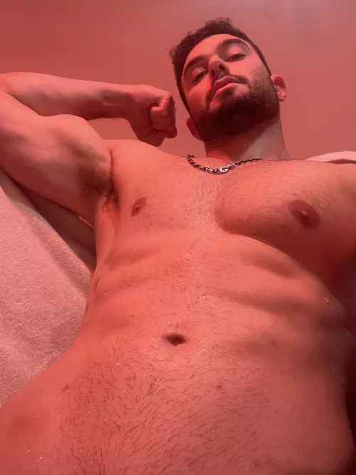 hey i feel kinda bored, do you wanna have some fun? 😈