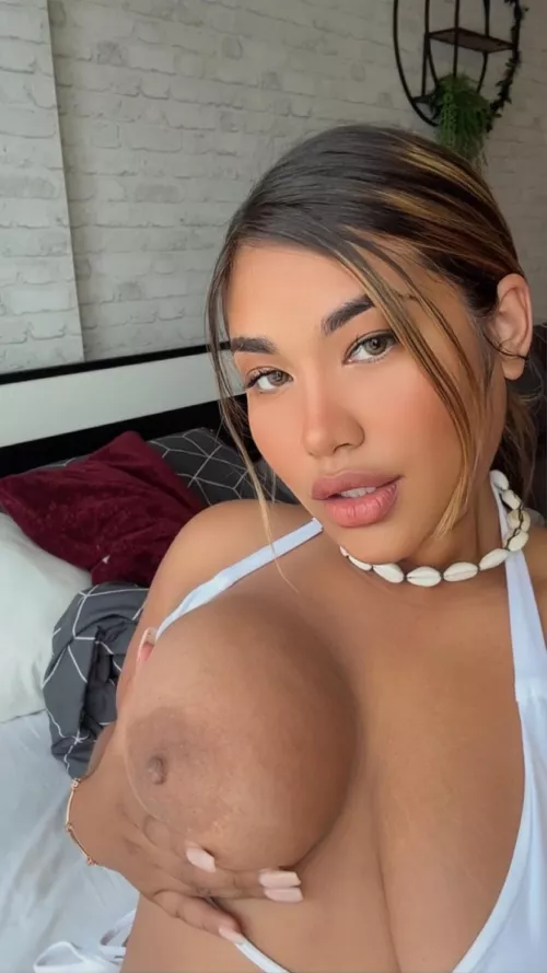 Hey I'm you new slut neighbor, would you like to visit